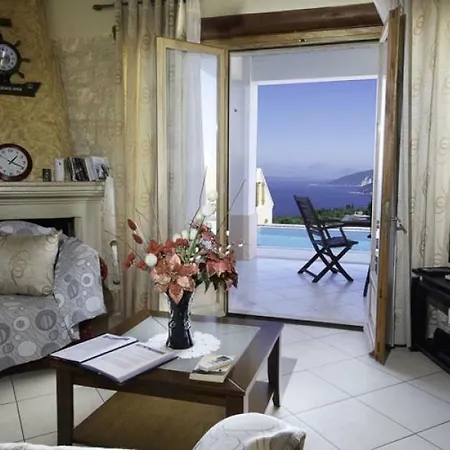 Sleeps 6 Pool Air Con Wifi וילה *